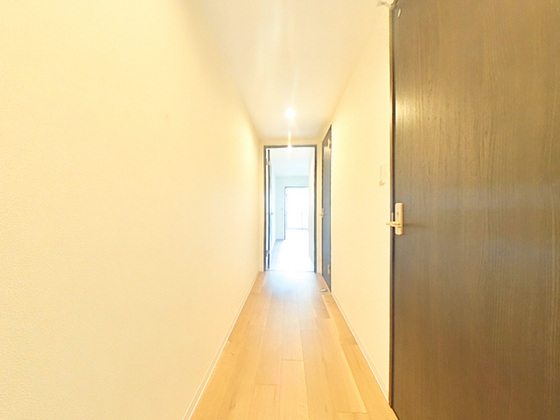 玄関　※別部屋の写真です