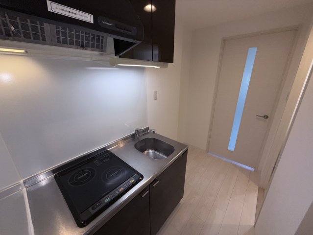 キッチン　同物件別部屋写真