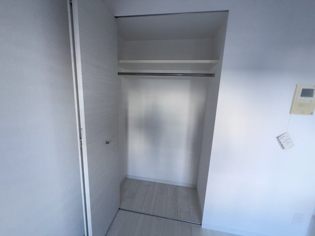 収納　同物件別部屋写真