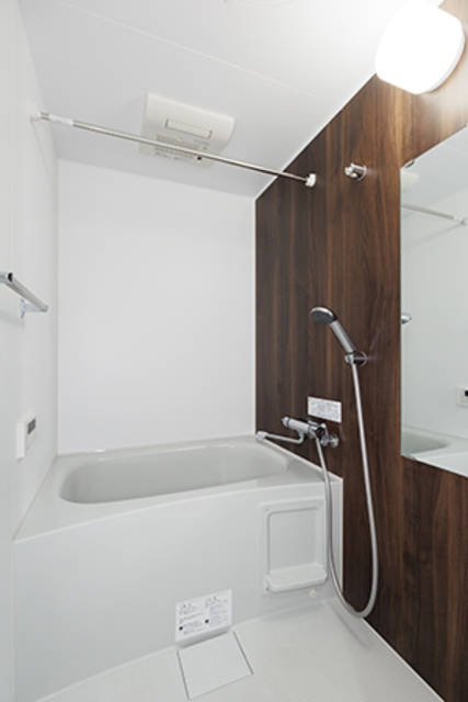 バス・シャワールーム　※写真は同タイプ住戸です。