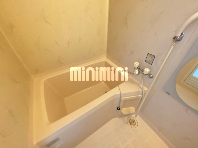 バス・シャワールーム　バストイレ別です