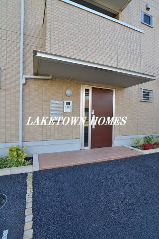 エントランス　オートロック付のエントランスです。