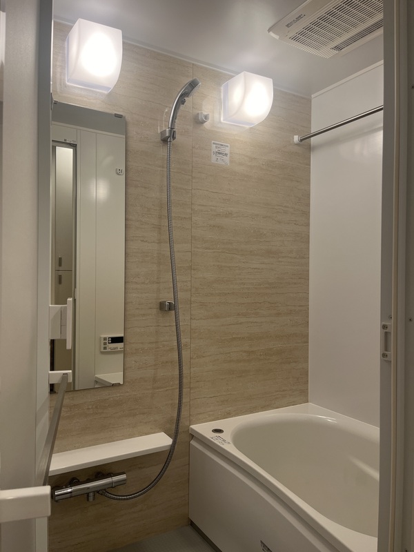 バス・シャワールーム