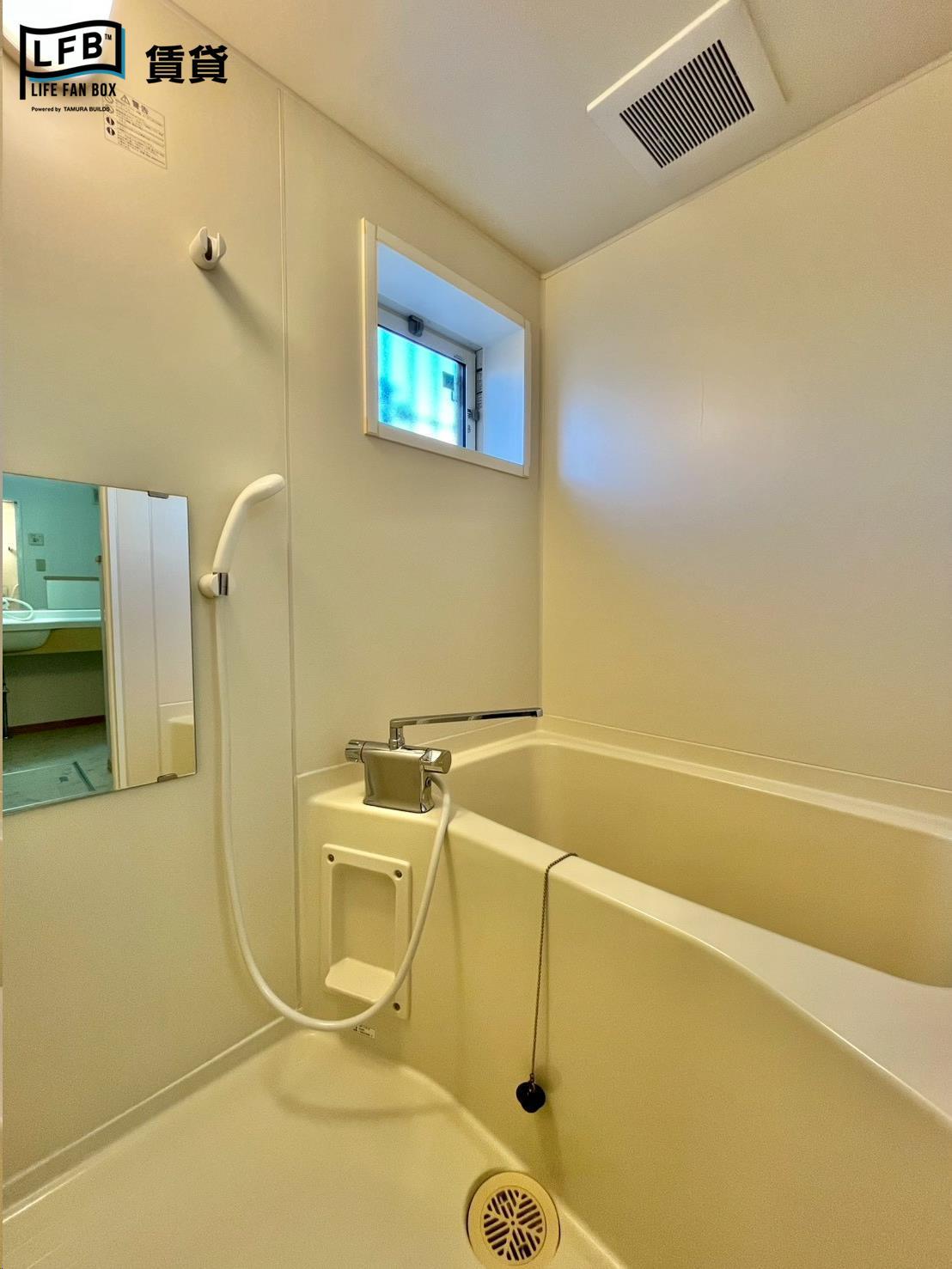 バス・シャワールーム　※101号室の写真です。