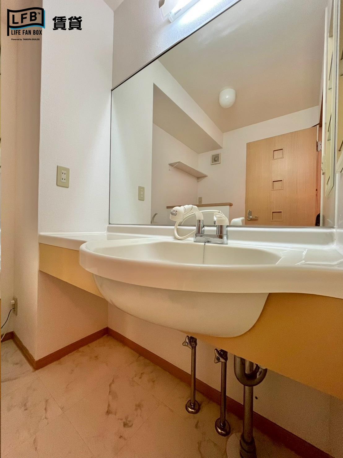 洗面設備　※101号室の写真です。