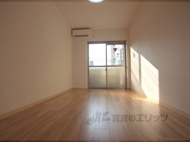 居室・リビング　洋室