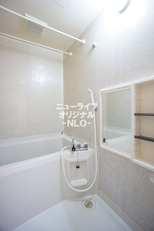 バス・シャワールーム　清潔感のあるお風呂で一日の疲れを癒しましょう☆
