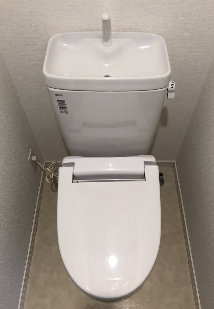 トイレ　トイレ