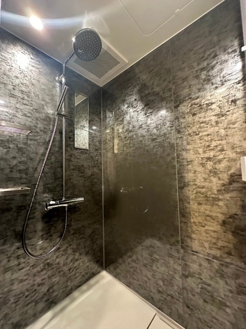 バス・シャワールーム　※同タイプのお部屋の写真になります