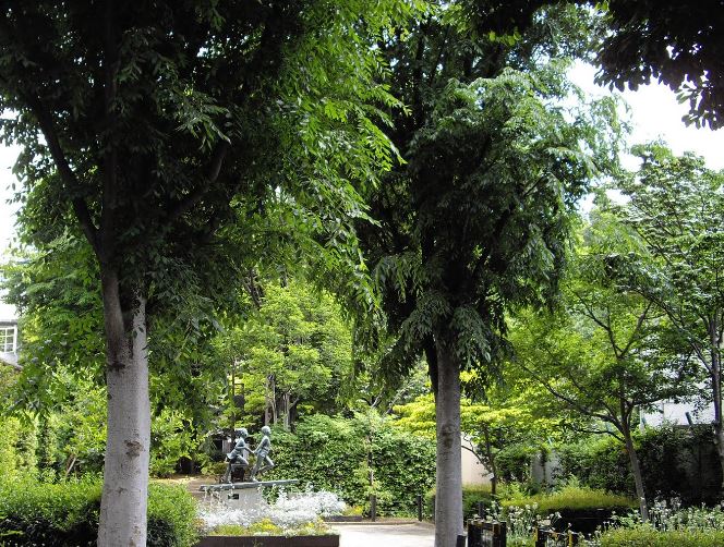公園　中央緑地公園（公園）まで589m