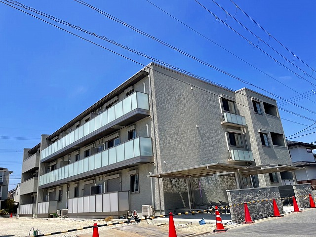 建物外観　落ち着いた雰囲気の外観です
