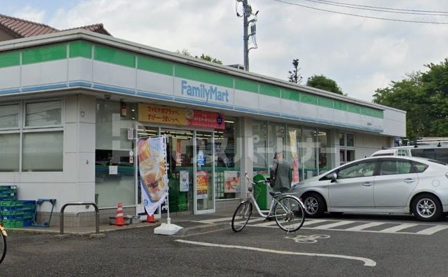 コンビニ　ファミリーマート藤原店（コンビニ）まで890m