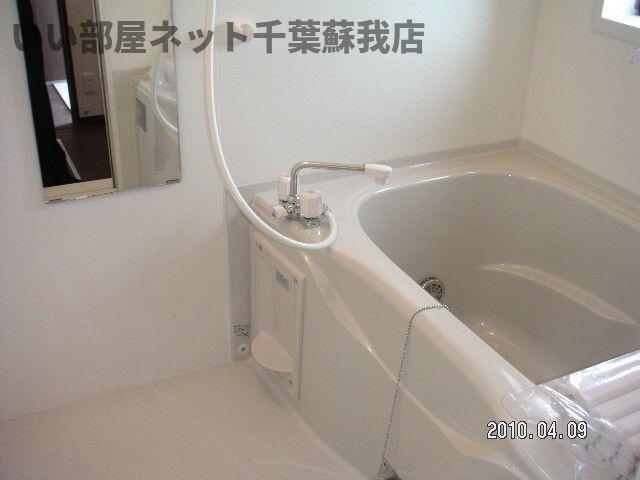 バス・シャワールーム　お風呂で日々の疲れを落としましょう
