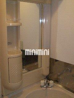 洗面設備　洗面台です