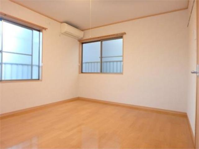 居室・リビング　フローリングのお部屋です