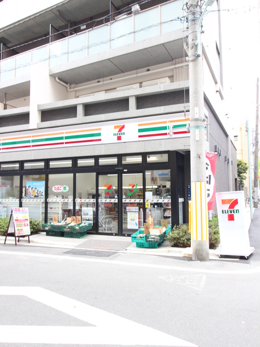 コンビニ　セブンイレブン（コンビニ）まで5m
