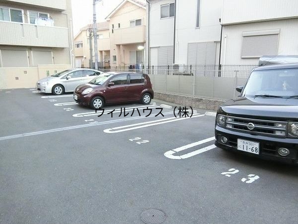 駐車場　駐車しやすい！