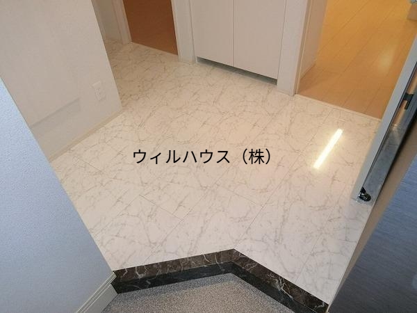 玄関　シューズボックスあり！