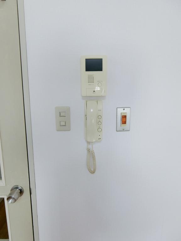 セキュリティ　防犯対策にもなるモニター付インターフォン
