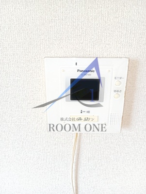 セキュリティ　モニター付きインターホンです。