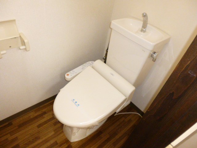 トイレ　ウォシュレット