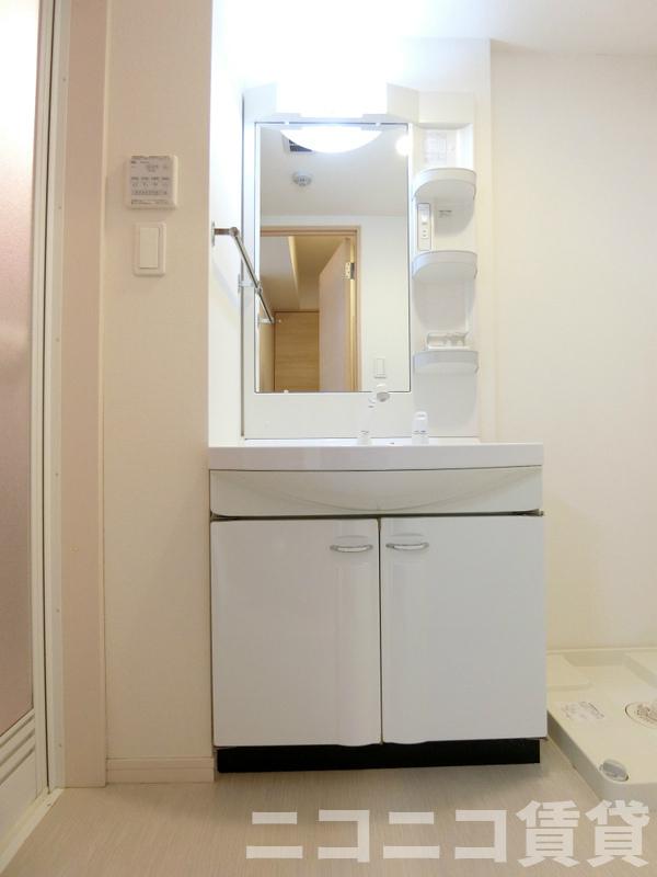 洗面設備　別号室イメージの為、現状を優先致します。