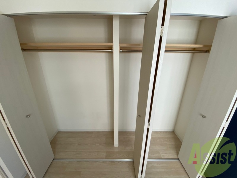収納　寝室の収納です。部屋がすっきり片付きます。