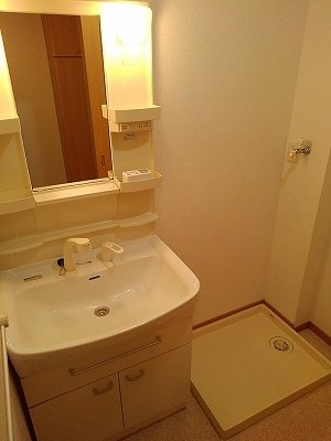 洗面設備　忙しい朝には欠かせない洗面所です