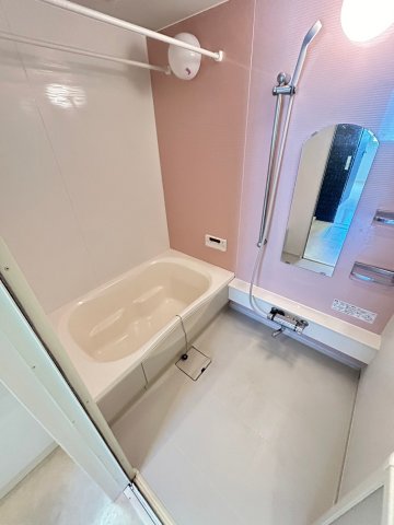 バス・シャワールーム　別号室の写真です。ご参考までに