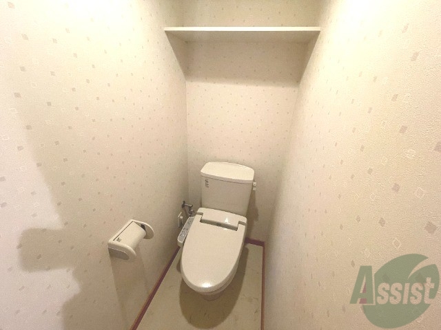 トイレ　ウォシュレット付きのトイレです。シャワートイレは日本の宝。