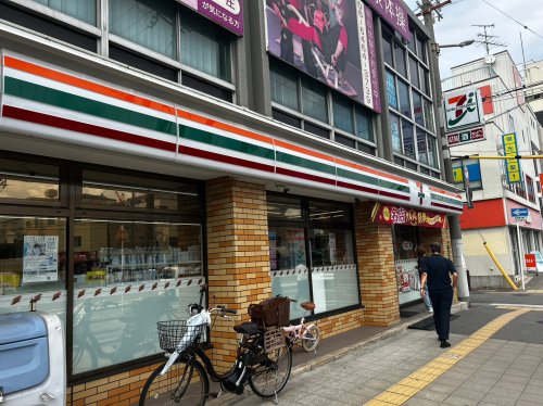 コンビニ　セブンイレブン大阪四貫島２丁目店（コンビニ）まで176m