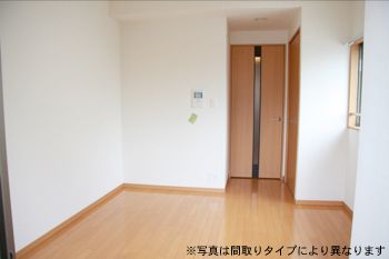 ライブコート北梅田の居間写真