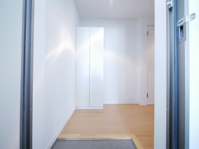 玄関　収納もある玄関です