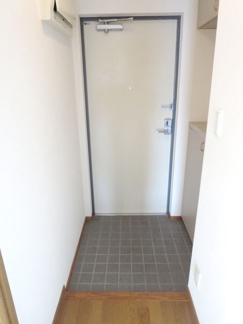 玄関　★お問い合わせはタウンハウジングまで★