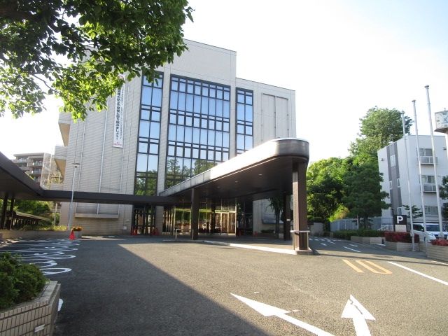 役所　吹田市保健所（役所）まで2360m