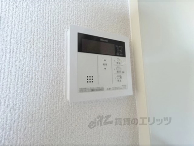 その他設備　給湯器リモコン