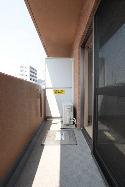 バルコニー　写真は別号室のものです。