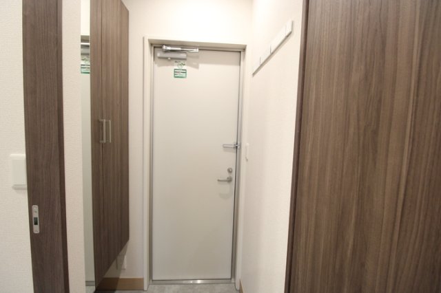 玄関　【D-ROOM柊】