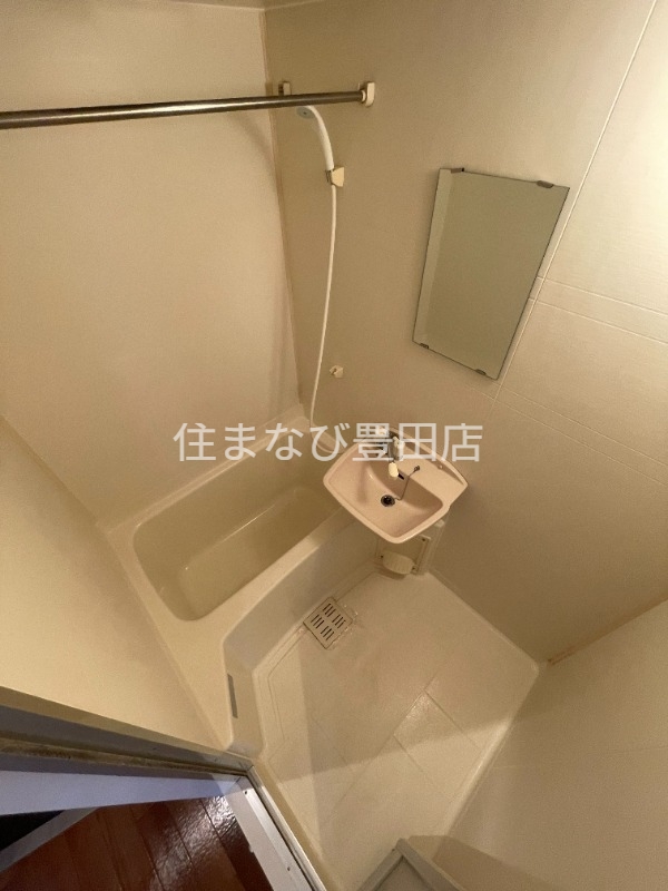バス・シャワールーム　同型別部屋写真