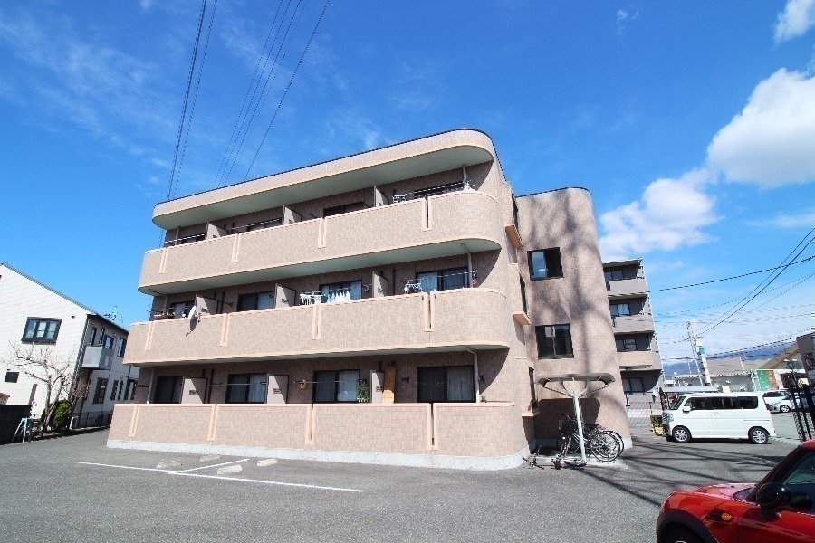 建物外観　きれいな外観