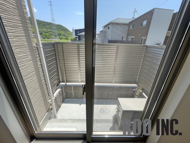 バルコニー　写真は反転のお部屋です