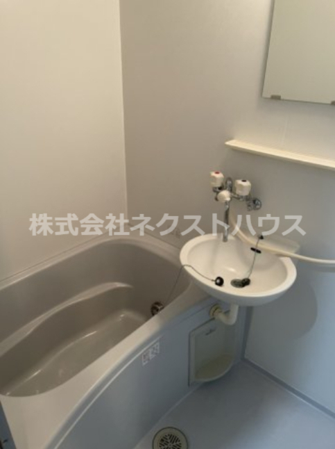 バス・シャワールーム　別部屋参考写真です