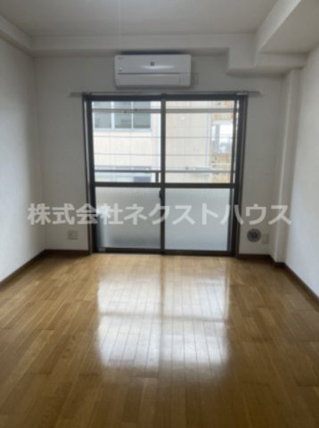居室・リビング　別部屋参考写真です