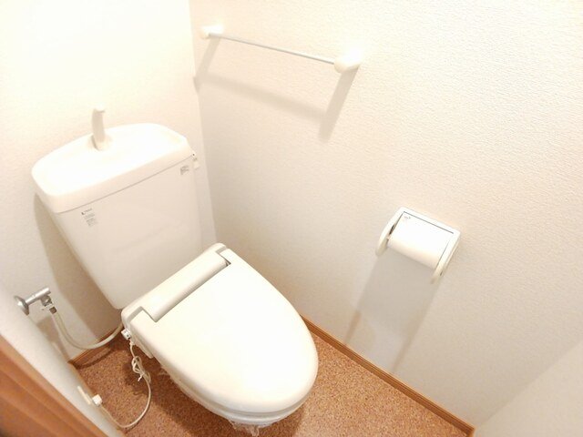 トイレ　コンパクトで使いやすいトイレです