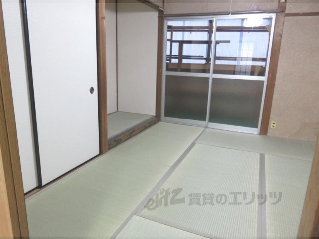 ＪＲ東海道本線 瀬田駅 徒歩26分 2階建 築53年の居間写真