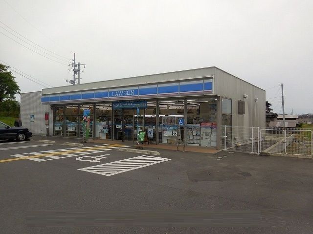 コンビニ　ローソン倉吉西倉吉店（コンビニ）まで500m
