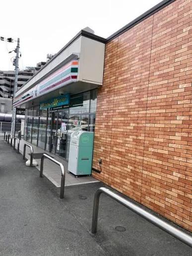 コンビニ　セブンイレブン 堺東草尾店（コンビニ）まで865m