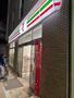 コンビニ　セブンイレブン船橋本町店（コンビニ）まで136m