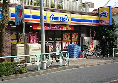 コンビニ　ミニストップ 東十条店（コンビニ）まで135m