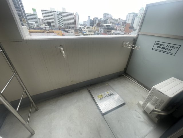 バルコニー　同物件別部屋写真